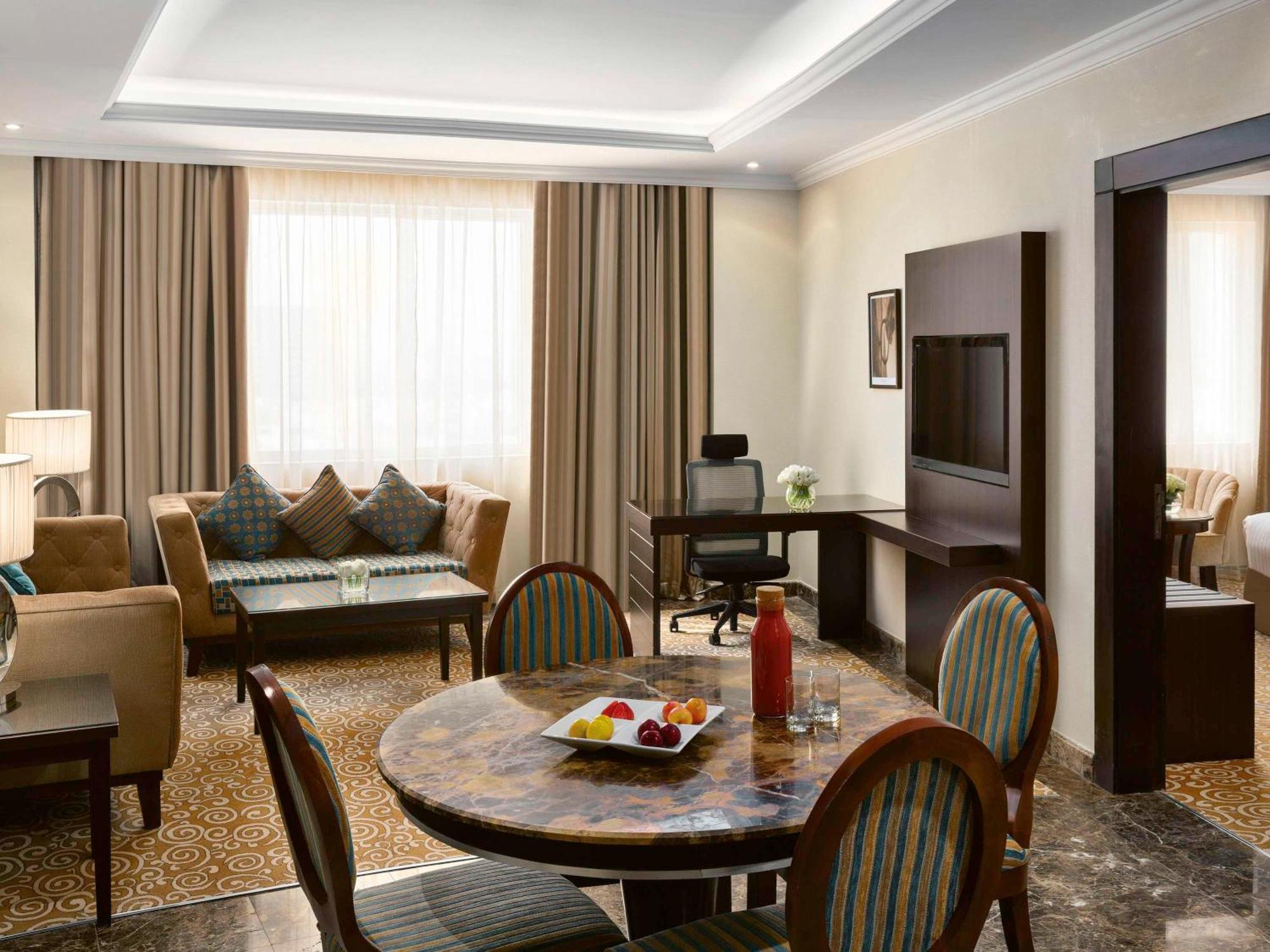 Movenpick Hotel Qassim Burajda Zewnętrze zdjęcie